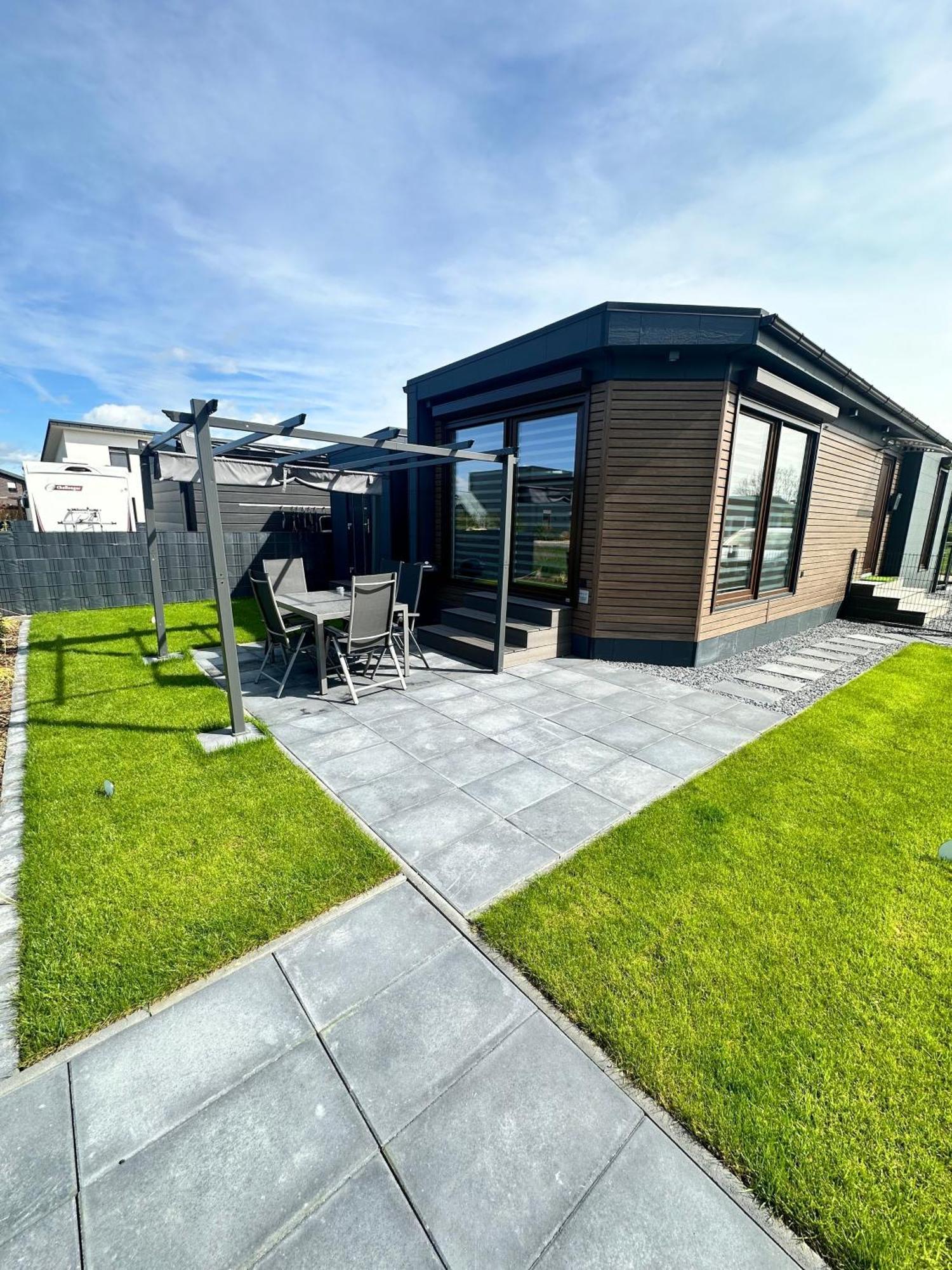 Ferienhaus Am Seepark -J&K Goch Exterior photo